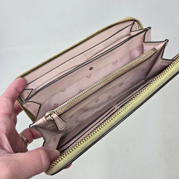 KATE SPADE Pre-Loved Light Lime Green Zipper Top Wallet - Picture 6 of 16